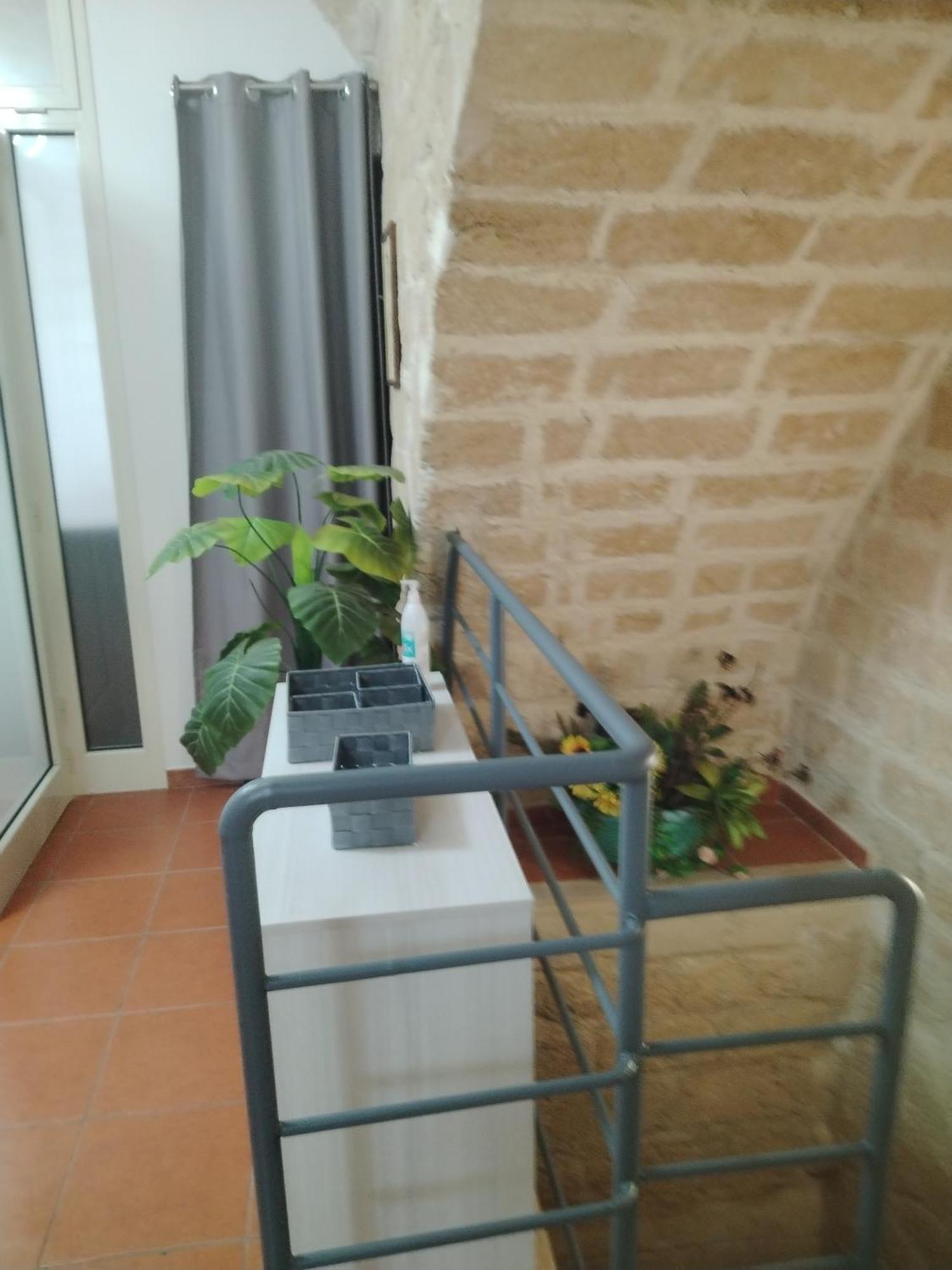 Casa Vacanza Nel Cuore Della Pietra Μπαρλέτα Εξωτερικό φωτογραφία